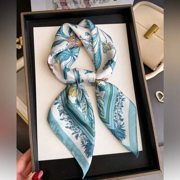 Free People Accessories - Floral Scarf Blue and White S16